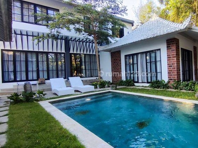 3 BR Villa With Jungle View At Pererenan Canggu Bali