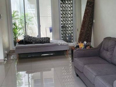 Rumah Cantik Summarecon Bandung Cluster Amanda