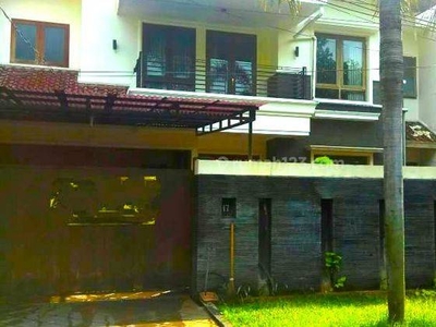 Rumah Siap Huni Dalam Komplek, 400 Meter Ke Jalan Raya Senopati