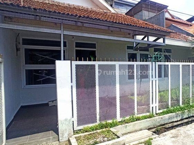 Rumah Tinggal 5 Kamar Tidur Dekat Jalan Buahbatu Bandung