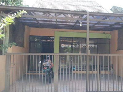 Disewakan rumah siap huni 2 lantai bisa untuk buka usaha