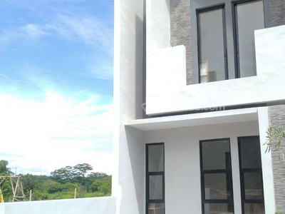 Rumah 2 Lantai Siap Huni Lokasi Strategis di Serpong Cisauk Tangerang