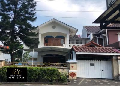 Rumah 2 lantai dijual di Duren sawit Jakarta timur posisi hook
