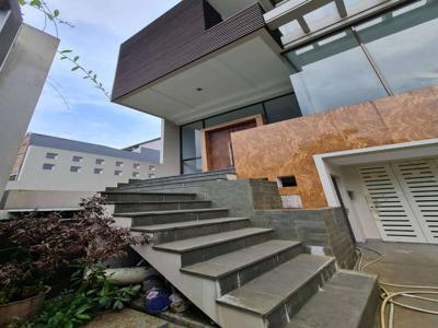 Rumah Mewah Lantai Marmer Import di Puri Permata Buana Jakarta Barat