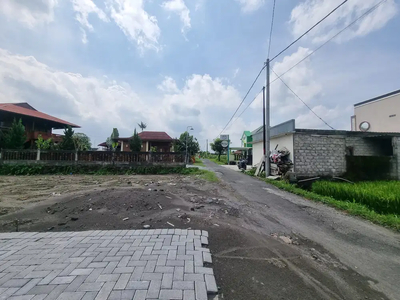 500 Jtan Nego Barat Jl Kaliurang Km 9 Jogja, Luas 127 SHM