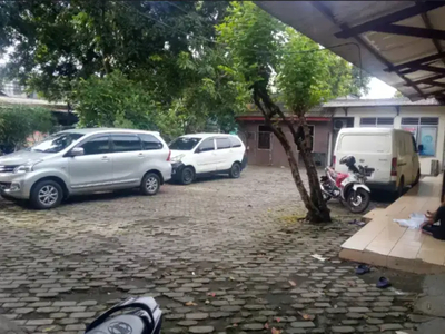 Dijual tanah 941 meter ada bangunannya Jl. raya centex ciracas