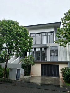 Disewakan Rumah Full Furnished Navapark Cluster Lakewood- BSD City