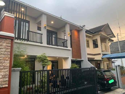 Full Furnished Rumah Mewah 2 Lantai Baru Daerah Condongcatur