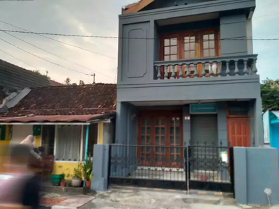 Rumah bisa utk jualan di Panembahan Kraton dekat Alun-Alun Yogyakarta
