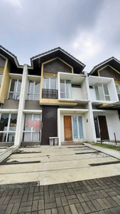 Termurah Rumah 2Lantai Cluster Citra Raya Tangerang 22 juta