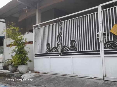 Rumah 15 Lantai Manukan Surabaya Shm Garasi Dekat Jalan Raya