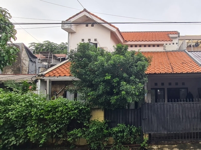 Rumah Asri Di Komplek Dki Joglo