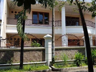 Rumah Mewah Surabaya Selatan