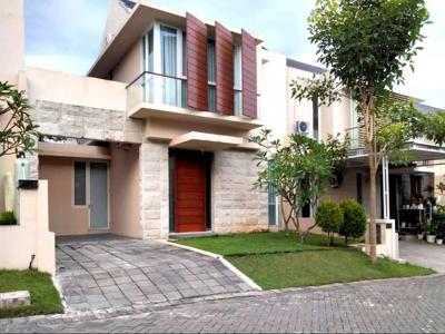 Rumah Keren Desain Modern di Citra Grand Mutiara