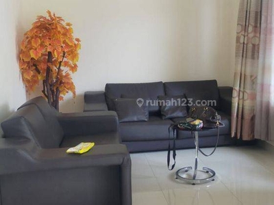 Disewa Rumah Furnished Green Lake City 2 Lantai SHM Bagus