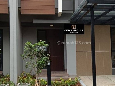 Disewakan Rumah 2 lt Siap Huni di Sumarecon Bekasi