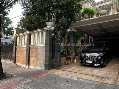 Rumah Barito Jakarta Selatan Luas 313 M2 Siap Huni