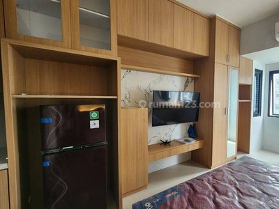 A Apartemen Cornell Furnished Baru universitas ciputra citraland surabaya barat