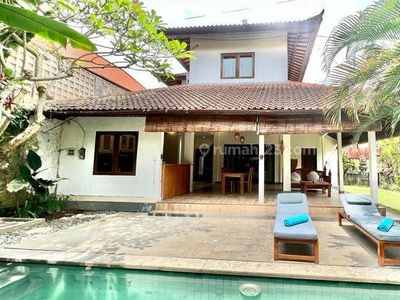 Beautiful 3 BR Villa Fully Furnished At Strategic Area Of Canggu