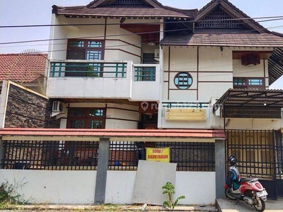Di Kontrakan Rumah 2 Lantai Furnished di Resinda Karawang