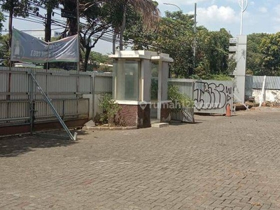 Komplek 6 Ruko 2 Lantai di Kawasan Samping Tol Tb Simatupang, Jakarta Selatan