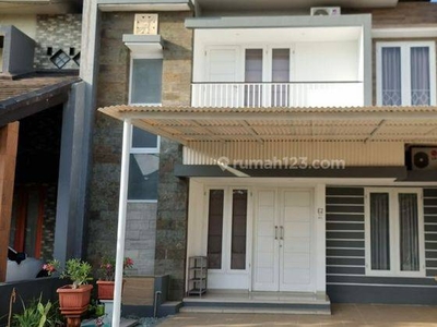 Minimalist House At Denpasar 3 Bedrooms Only 15 Minutes To Sanur