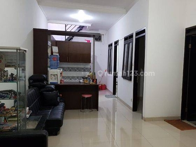 Rumah 1,5 Lantai Dalam CLUSTER di BATUNUNGGAL , Semi Furnished