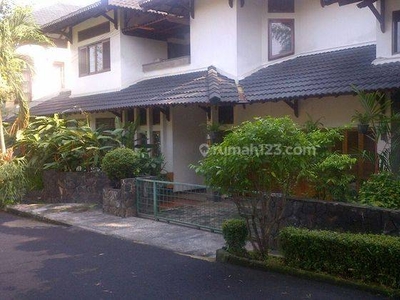 Rumah 2 Lantai Kawasan Sektor 9 Bintaro Jaya