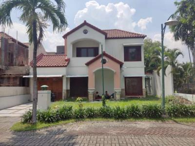 SEWA RUMAH CRYSTAL GOLF CITRALAND 2LT SEMI FURNISHED DEKAT GWALK UC