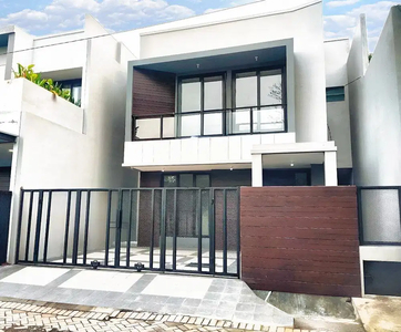 Aseli Cantik Rumah di Gayungsari Surabaya