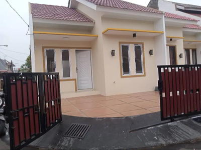 DI JUAL RUMAH HOOK SUPER MURAH DI PERUMAHAN DUKUH ZAMRUD BEKASI TIMUR