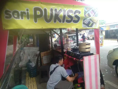 Di jual warung beserta barang2 dan sekaligus frenchise pukis