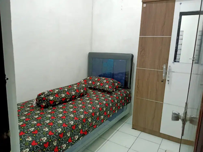 Di sewakan kost campur murah Petemon Surabaya