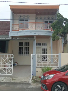 Dijual Rumah 2 Lantai di Villa Melati Mas