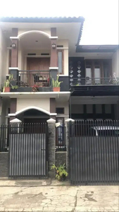 Dijual Rumah 2 Lantai siap huni di Griya Cempaka Arum Kota Bandung