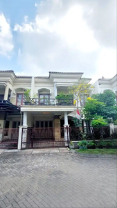 Dijual Rumah Central Park A. Yani 2 Lantai Row Jalan Lebar Siap Huni