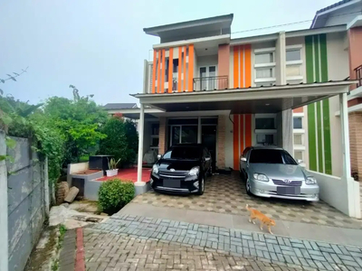 Dijual Rumah Hook 2 Lantai di Jatimurni Bekasi