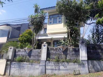 Dijual Rumah Mewah Siap Pakai Lokasi Bukit Sari Semarang
