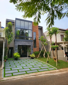 Dijual Rumah Modern Versailes BSD