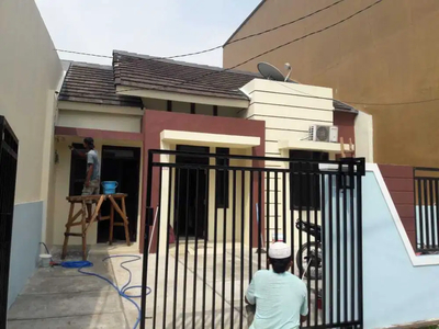 Dijual Rumah siap huni di jalan utama grand residence city setu Bekasi