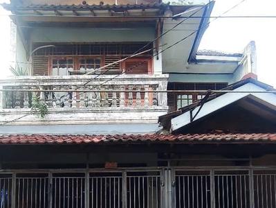 Dijual rumah siap huni di Pamulang Permai 2 bisa KPR J-16466