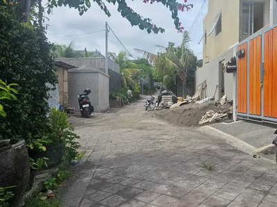 Dijual super murah tanah arah pantai pererenan Canggu Bali cocok vila