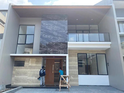 Jual rumah baru minimalis 2 lantai di Singgasana pradana bandung