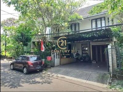 Rumah Asri Halaman Belakang Luas Dekat Bintaro Plaza Di Sektor 3a