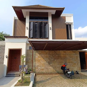 Rumah Baru Dalam Cluster, Dekat Monumen Jogja Kembali Yogyakarta