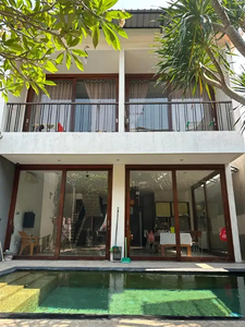Rumah Cantik Lantai 2 Siap Huni di Pura Demak Bali
