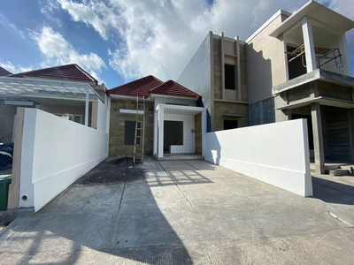 Rumah Cantik Luas Tanah 139 m2 dekat Jejamuran Jl Turi Sleman