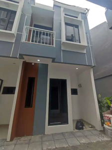 Rumah Cantik Minimalis dekat Kota Tua Jakarta Barat