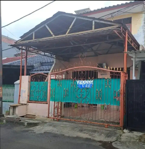 RUMAH DI KOMPLEK TAMAN PULO INDAH PENGGILINGAN PULO GADUNG