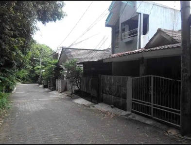 Rumah dijual di serpong lokasi strategis harga murah